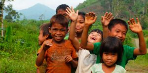 Photo of smiling children in the Philippines Give Now | Photo d'enfants souriants des Philippines Donnez maintenant